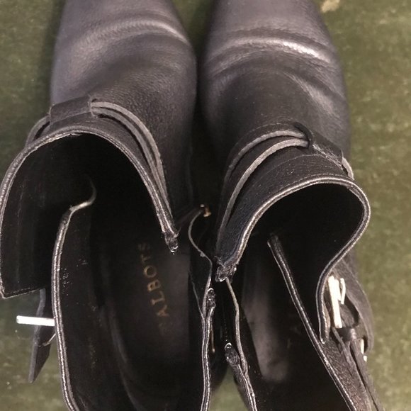 Black 8 Boots - Picture 1 of 2